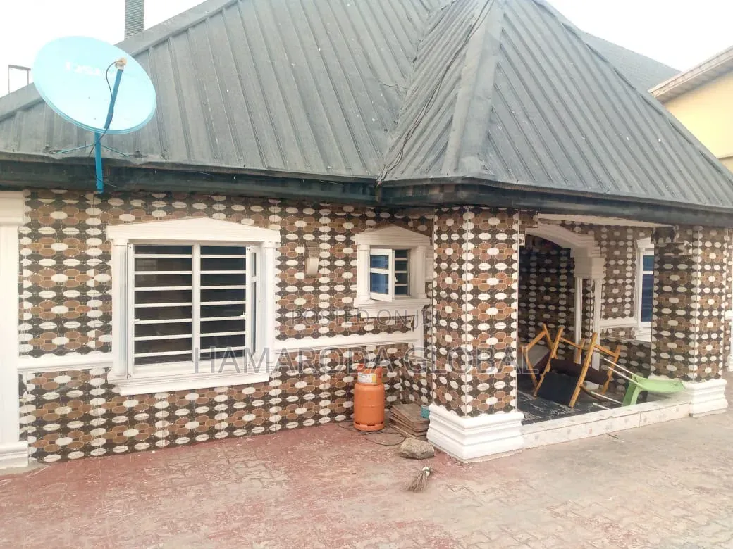 Furnished 4bdrm Bungalow in Idimu, Alimosho for sale
