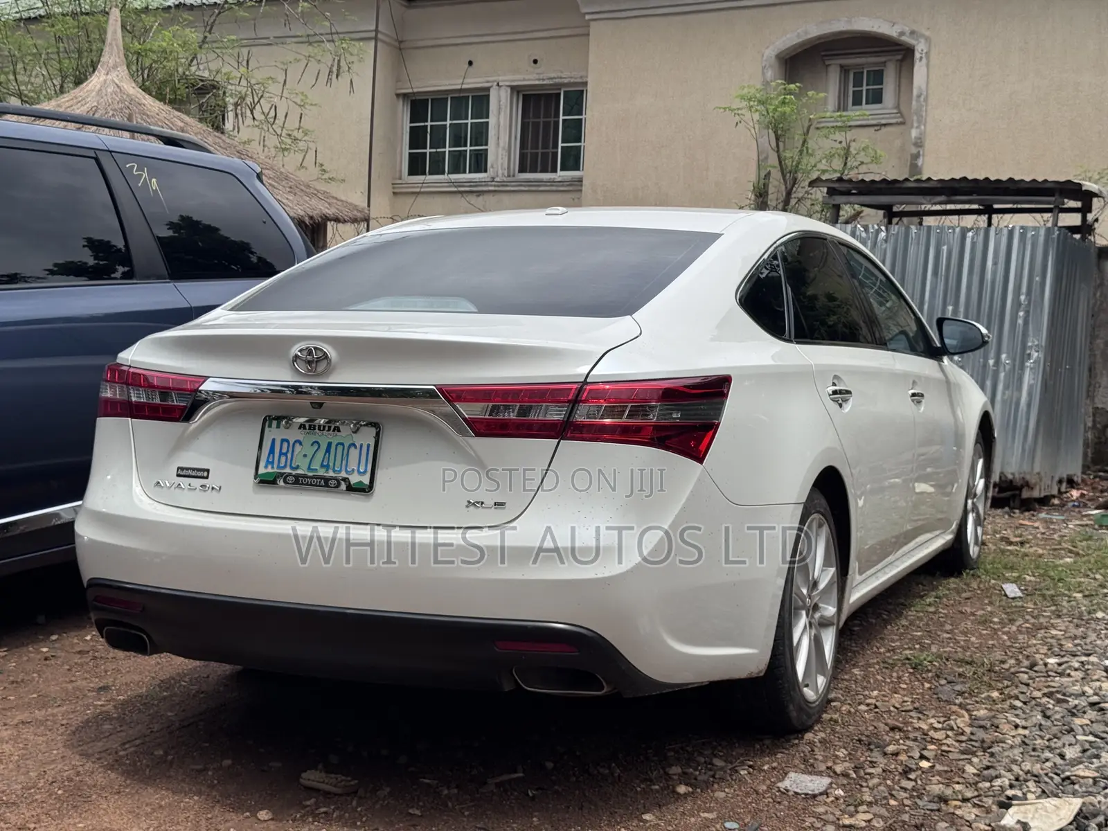 Toyota Avalon XLE Premium 4dr Sedan (3.5L 6cyl 6A) 2014 White