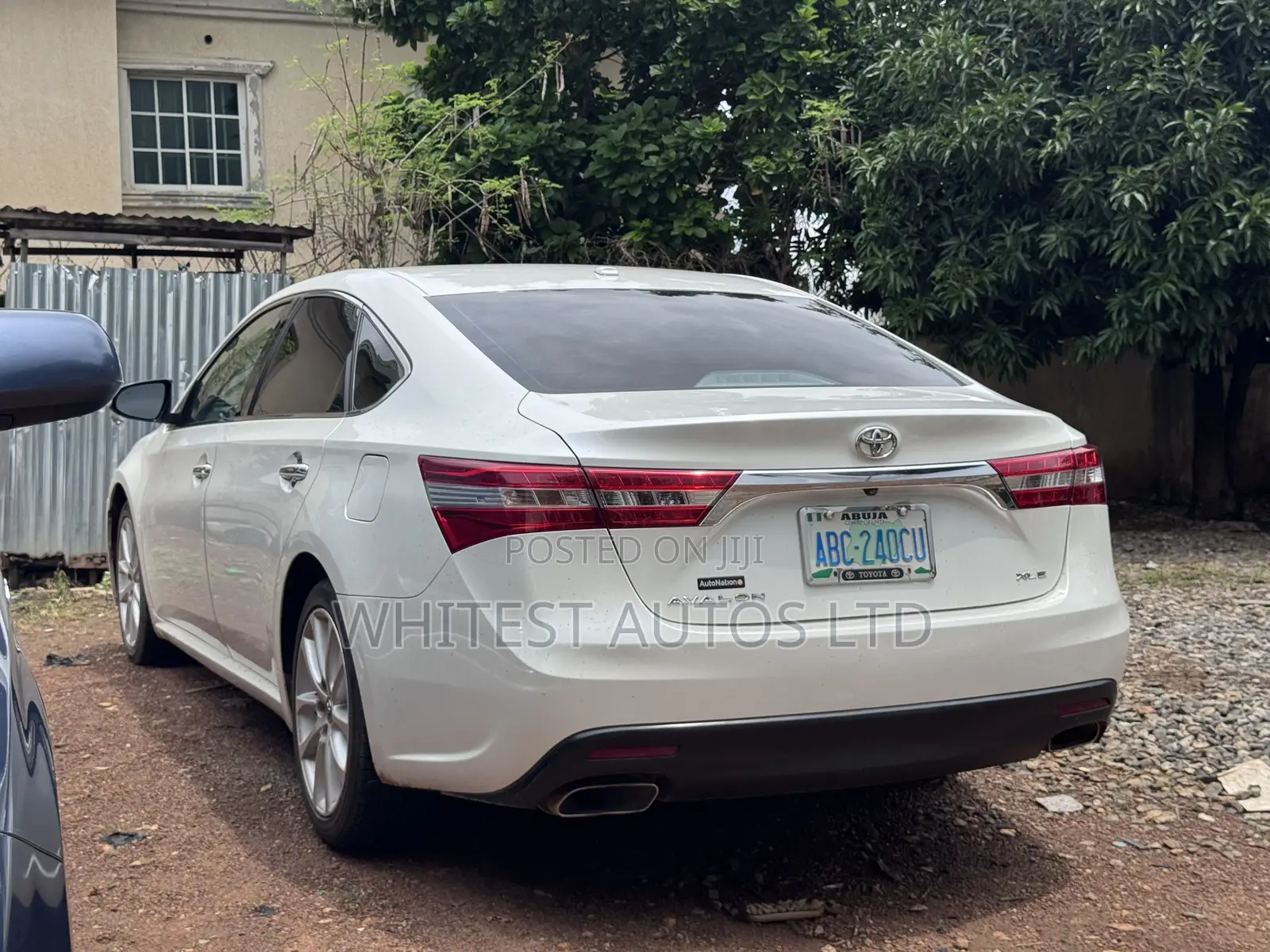 Toyota Avalon XLE Premium 4dr Sedan (3.5L 6cyl 6A) 2014 White