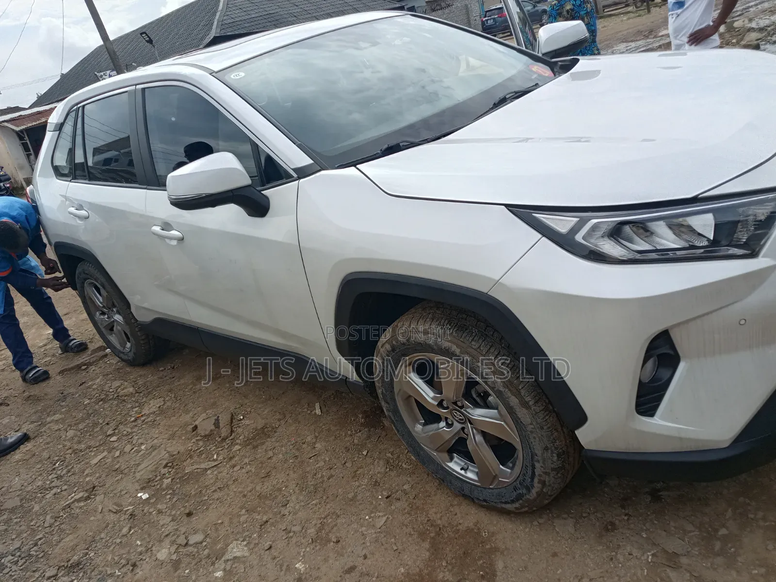 Toyota RAV4 Limited AWD 2023 White