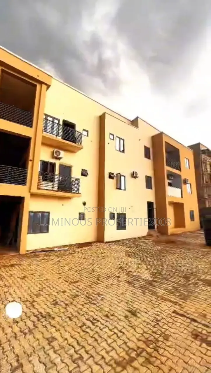 2bdrm Apartment in Tangerine Apartments, Gaduwa for sale