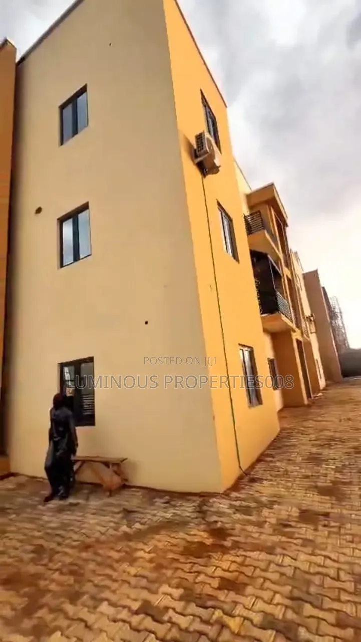 2bdrm Apartment in Tangerine Apartments, Gaduwa for sale