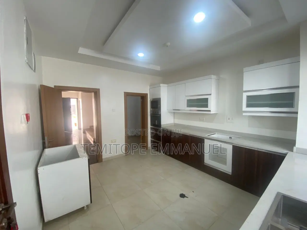 Furnished 4bdrm House in Banana Island for rent