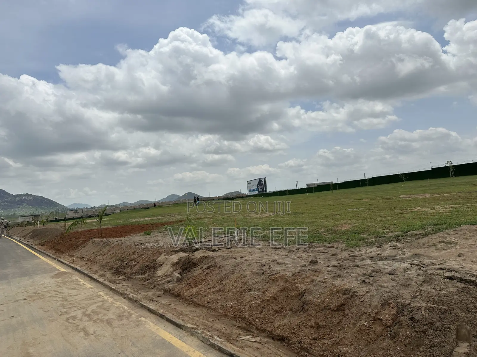 1000sqm Land for Sale at Hutu Exclusive, Airport Road Abuja