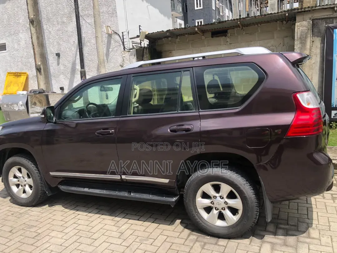 Toyota Land Cruiser Prado 2013 Brown