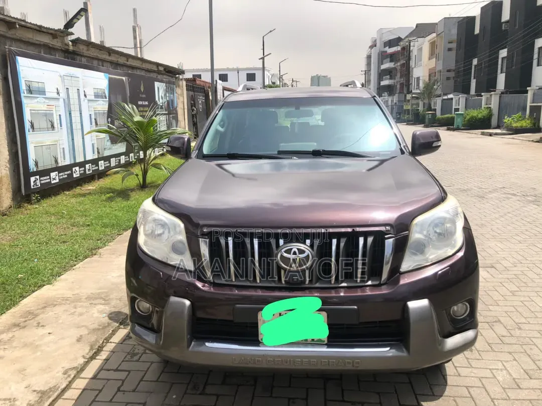 Toyota Land Cruiser Prado 2013 Brown