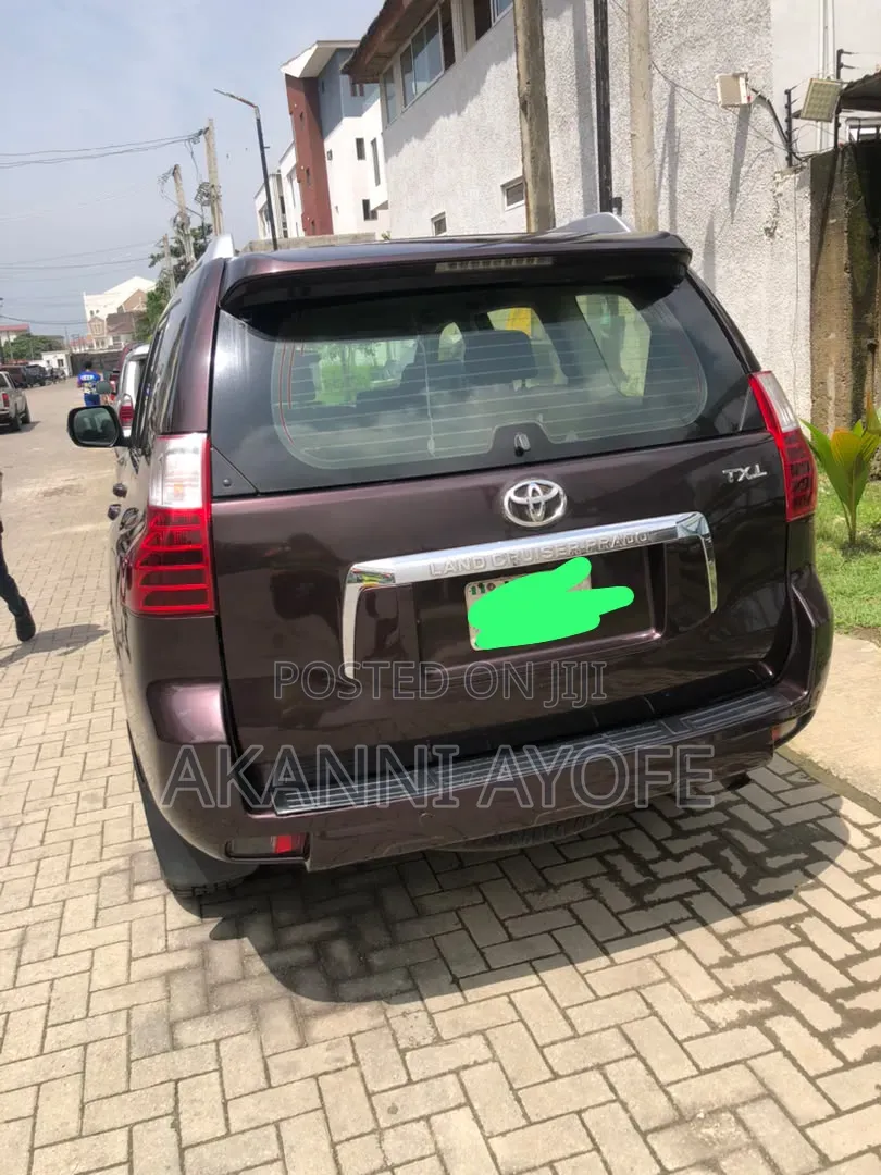 Toyota Land Cruiser Prado 2013 Brown