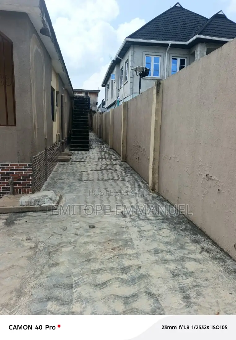 Furnished 7bdrm Block of Flats in Abule Egba for sale