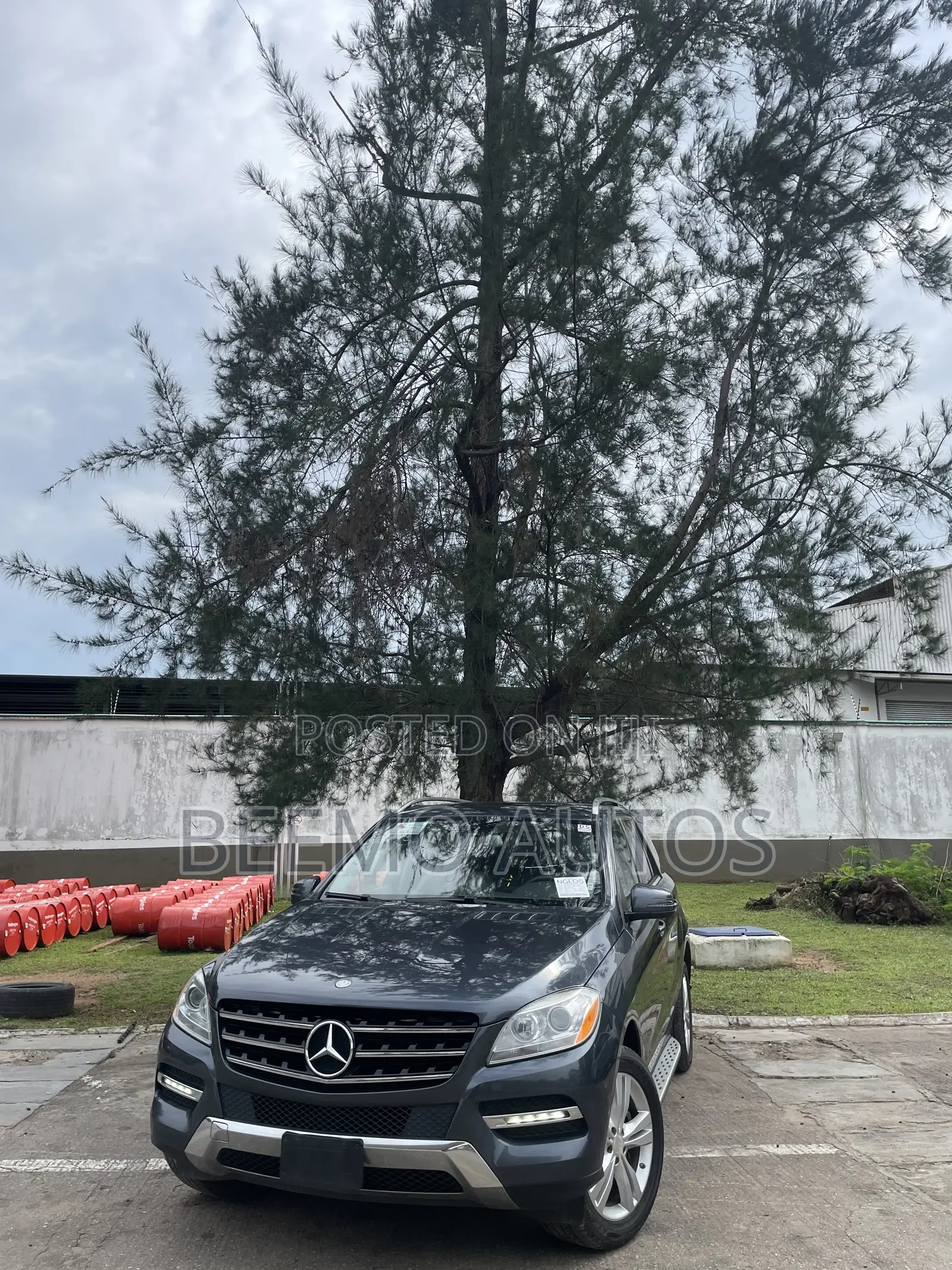 Mercedes-Benz M Class ML350 4MATIC 4dr SUV AWD (3.5L 6cyl 7A) 2015 Gray
