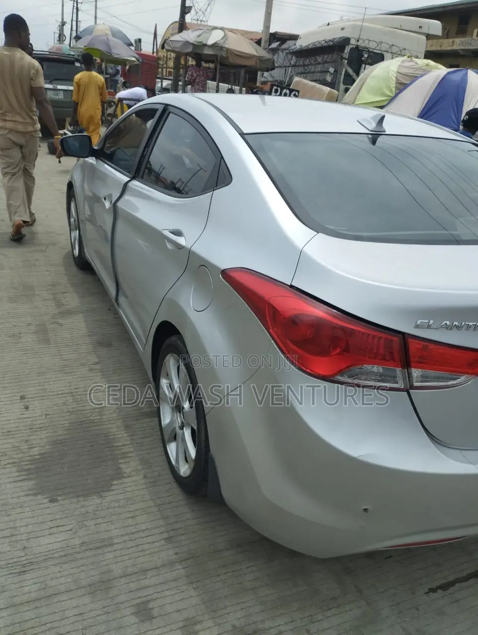 Hyundai Elantra 2012 Silver