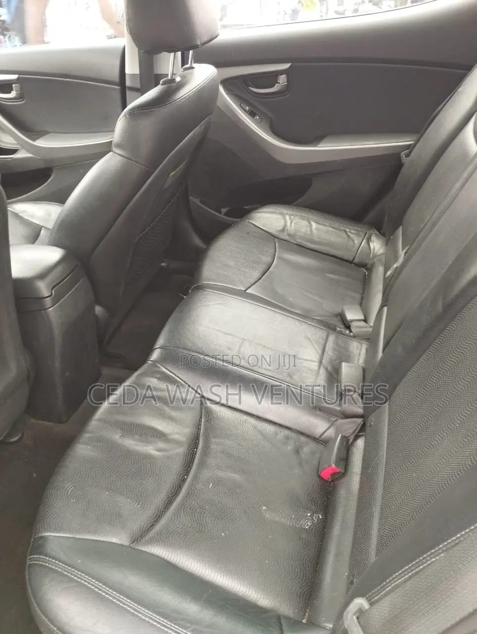 Hyundai Elantra 2012 Silver