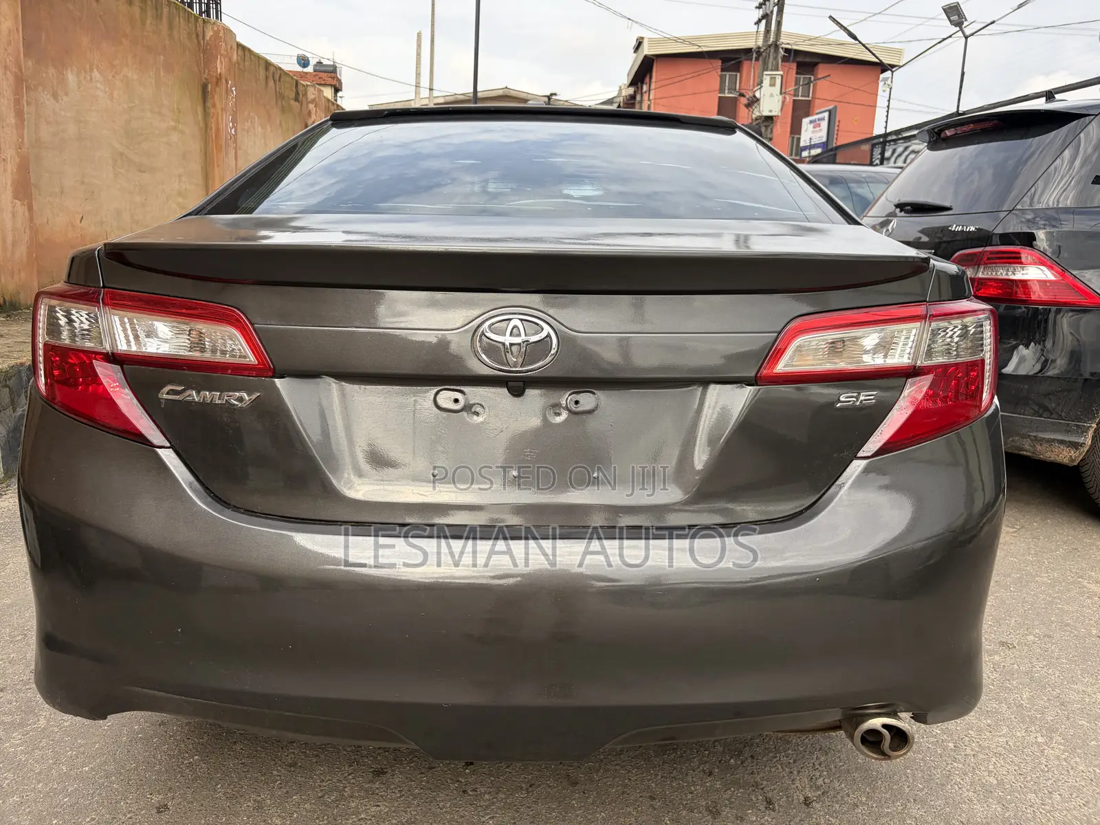 Toyota Camry SE 4dr Sedan (2.5L 4cyl 6A) 2013