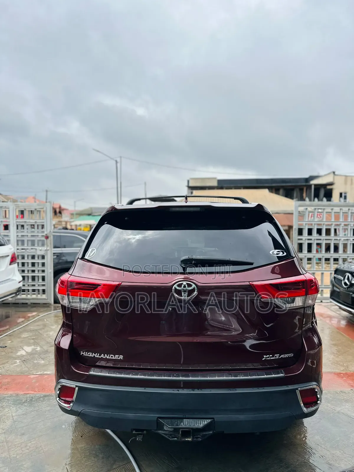 Toyota Highlander XLE V6 4x4 (3.5L 6cyl 6A) 2016 Burgundy