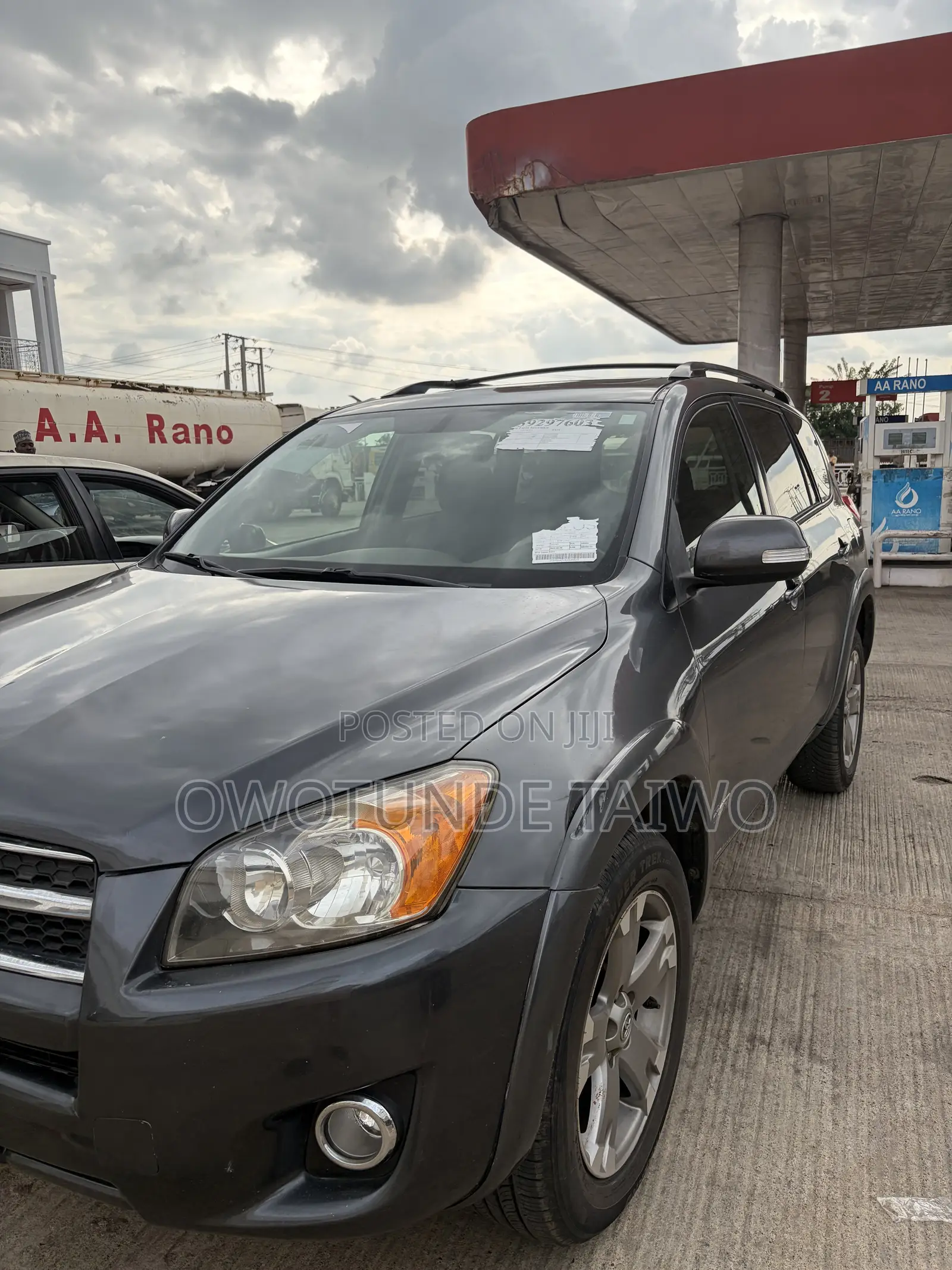 Toyota RAV4 2010 Gray