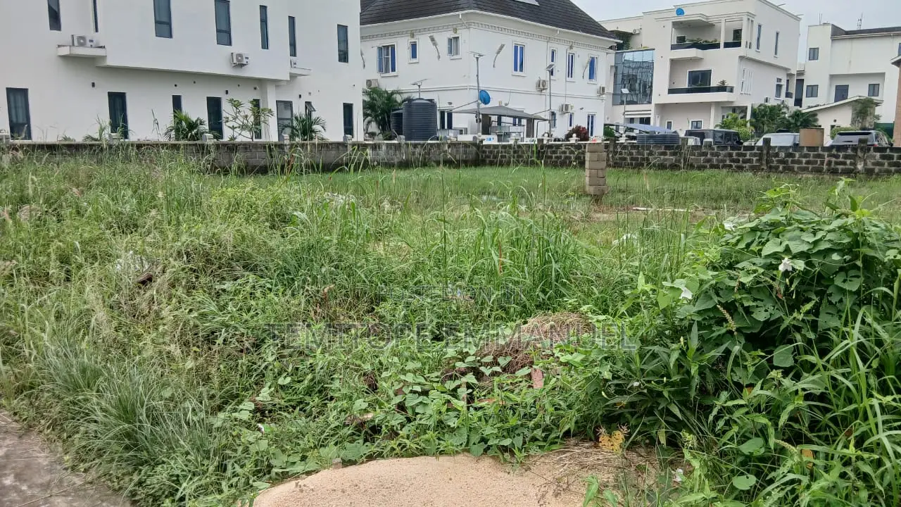 A Bare Land Measuring 620sqm