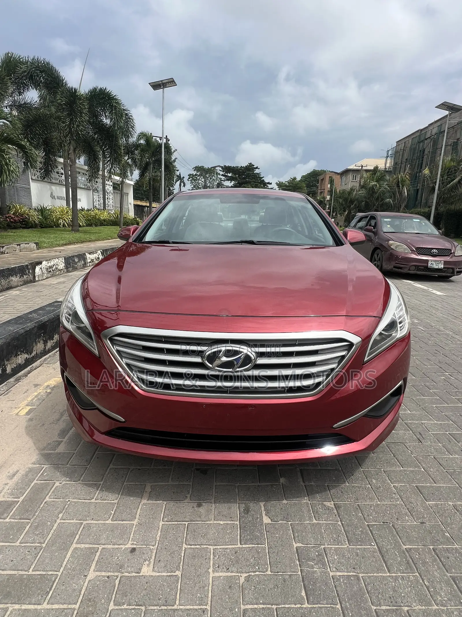 Hyundai Sonata SE 4dr Sedan (2.4L 4cyl 6A) 2015 Red