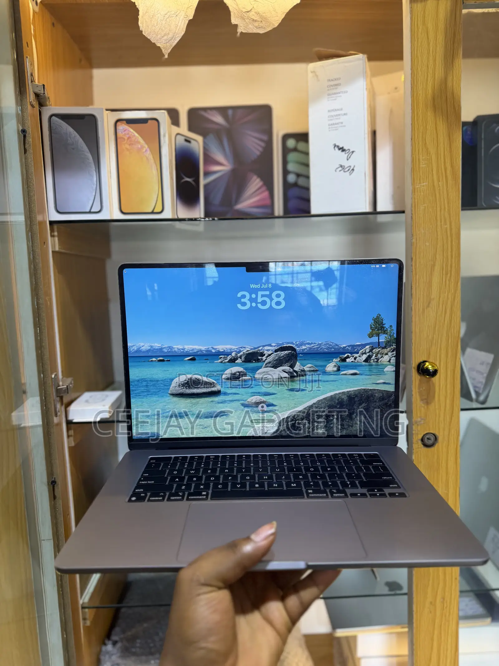 Laptop Apple MacBook Air 2023 M2 16GB Apple M2 SSD 512GB