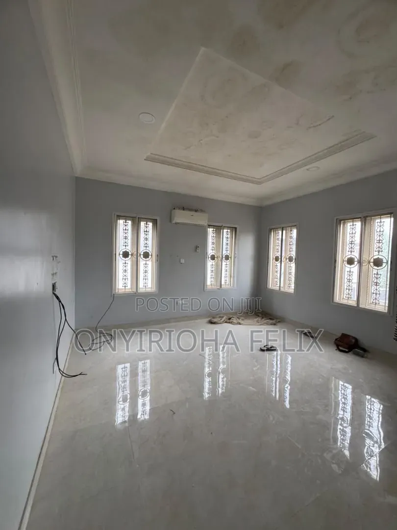 3bdrm Block of Flats in Jabi for rent