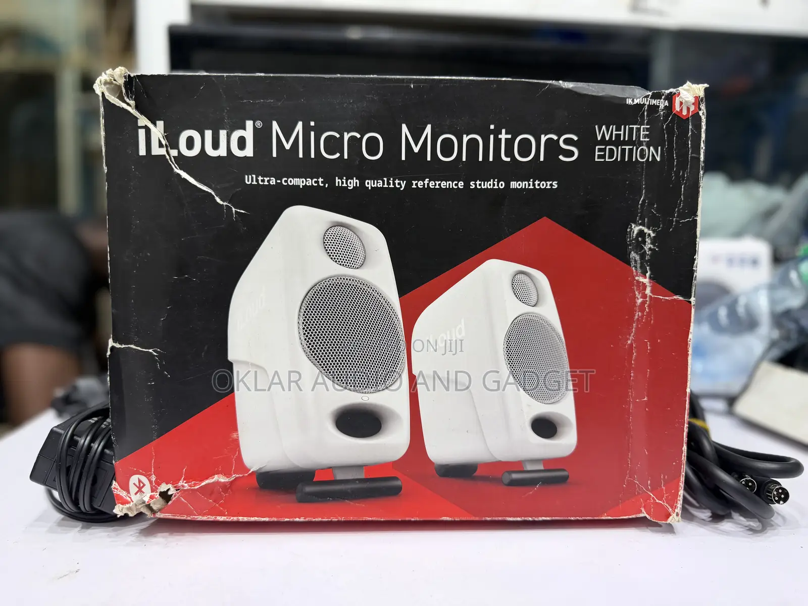 Iloud Micro Studio Monitor White Colour (Uk Used)