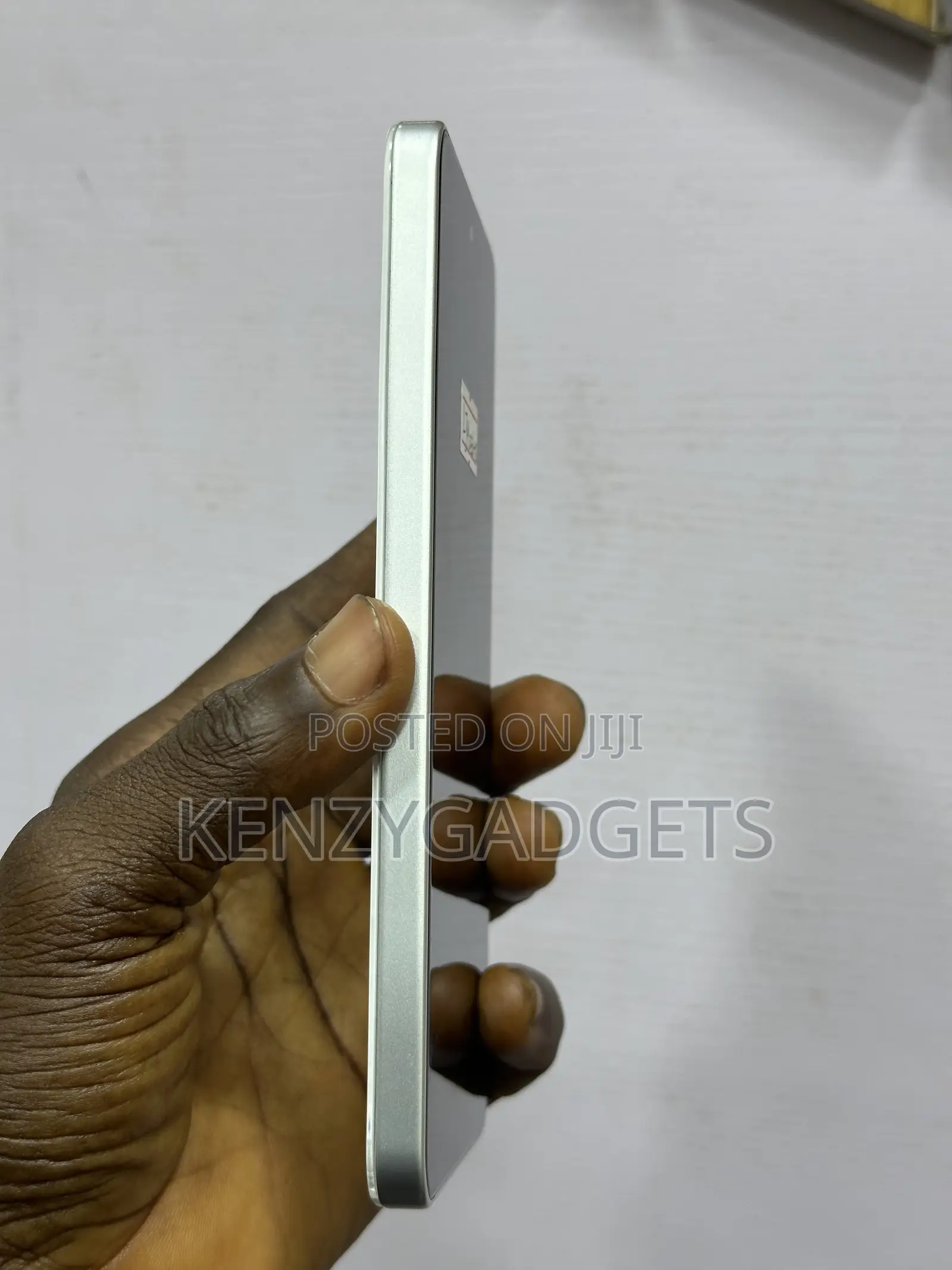 Tecno Pova 7 Ultra 5G 256 GB Silver