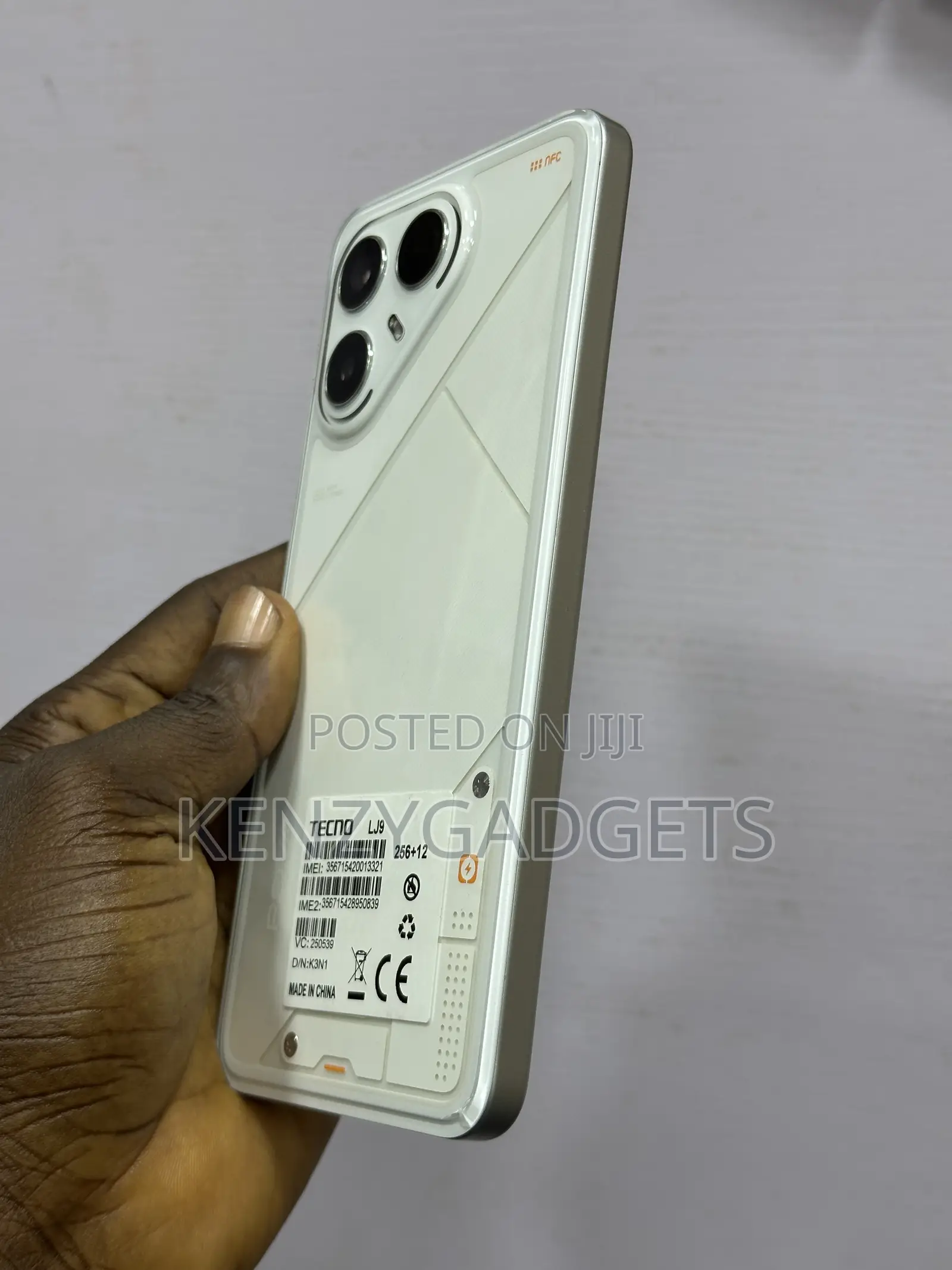 Tecno Pova 7 Ultra 5G 256 GB Silver