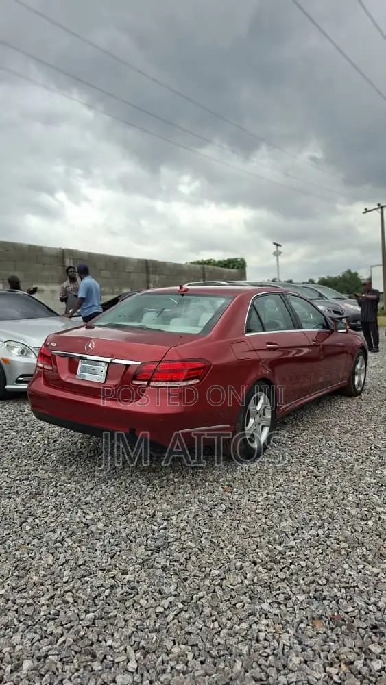 Mercedes-Benz E350 Base 4Matic Sedan AWD (3.5L 6cyl 7A) 2015 Red
