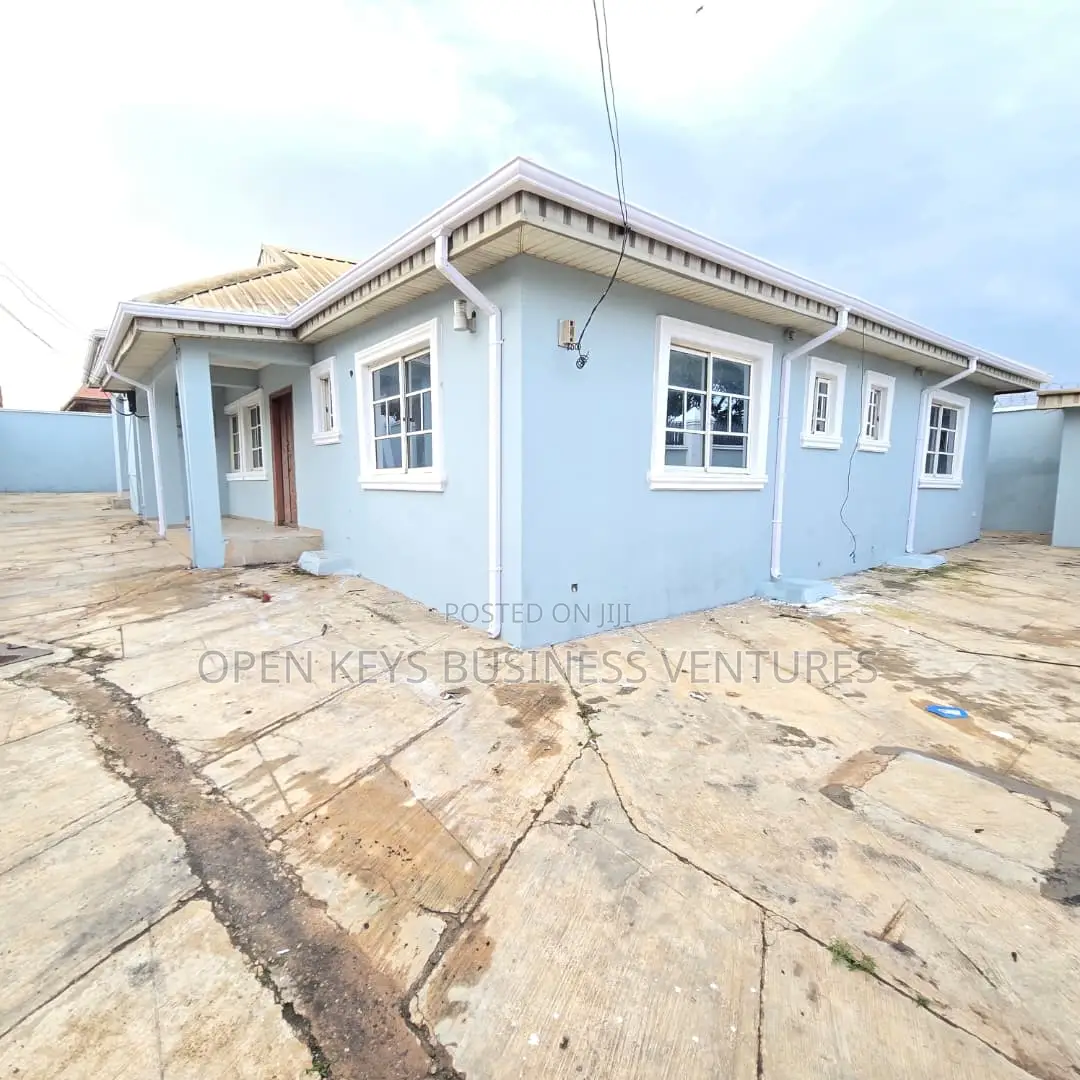 2bdrm House in Wire And Cable, Apata for rent