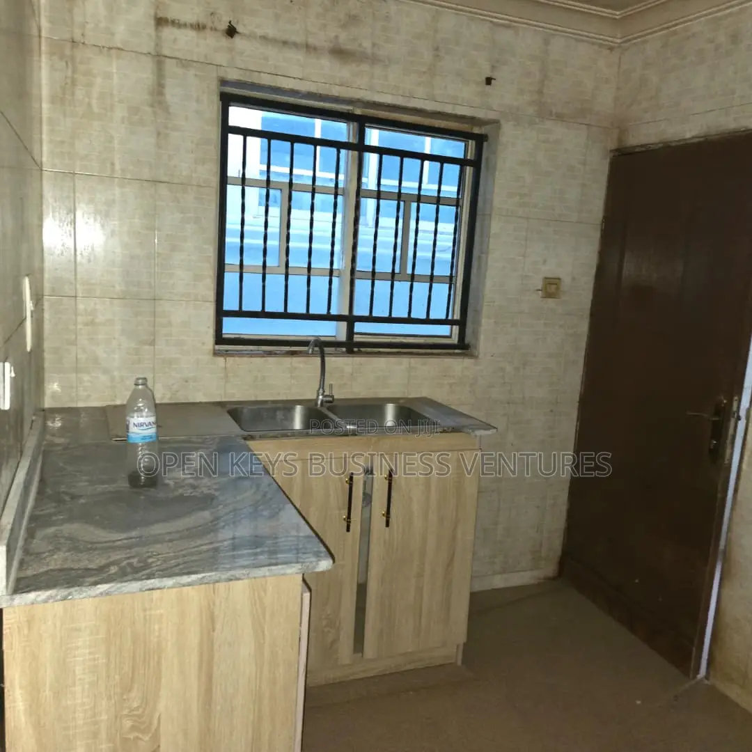 2bdrm House in Wire And Cable, Apata for rent