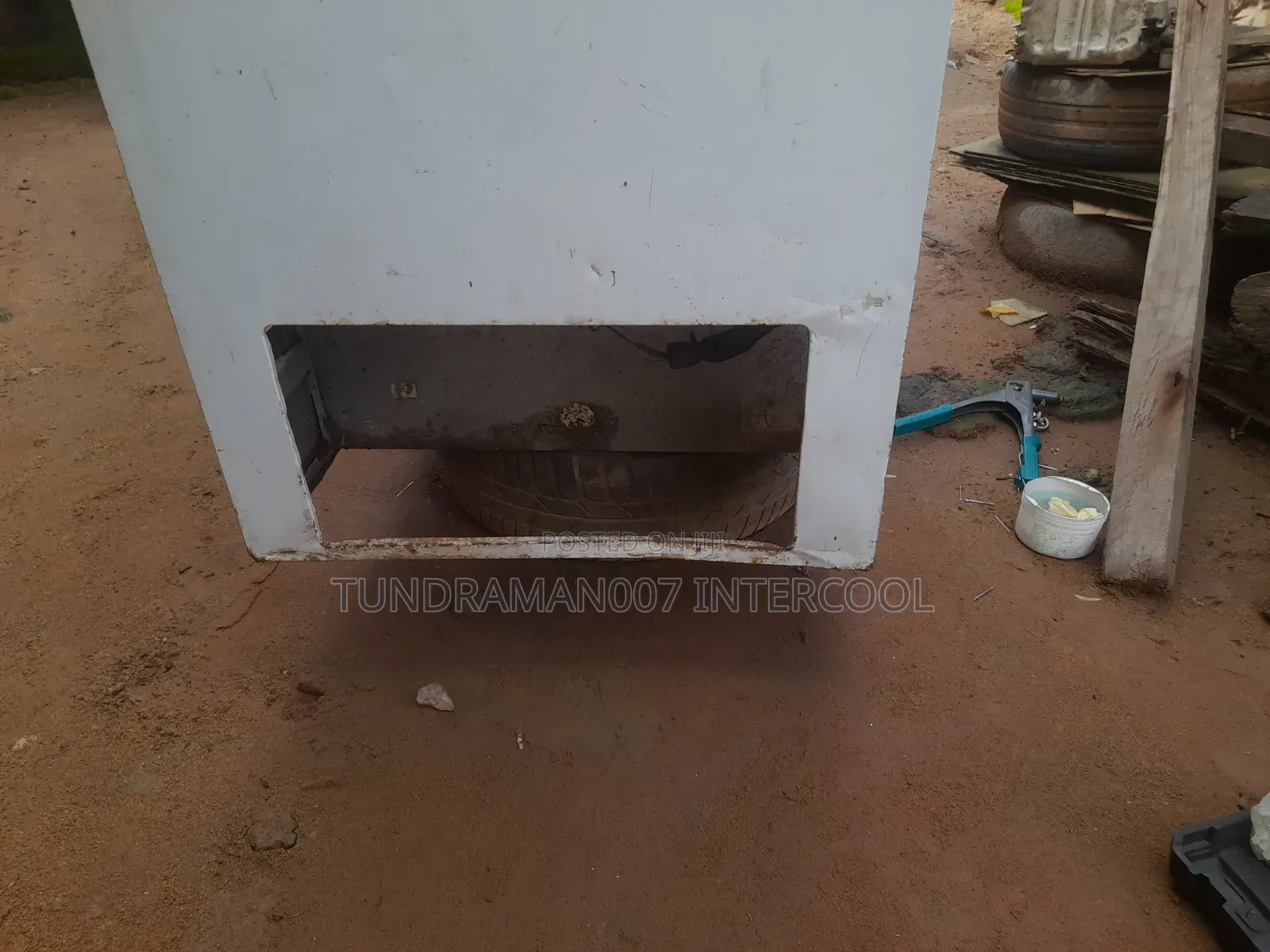 Refrigerators Technician