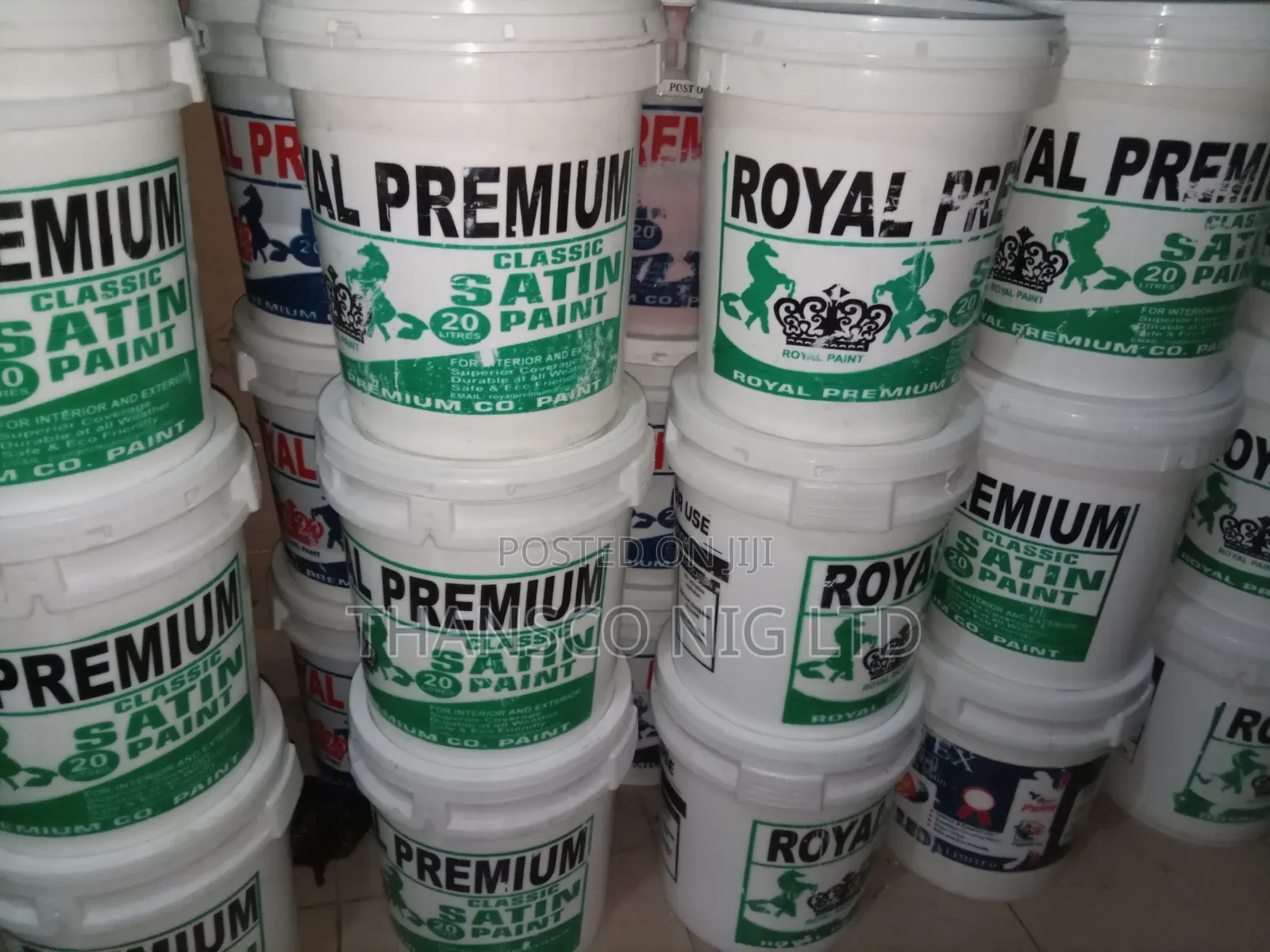 Royal Mega Satin