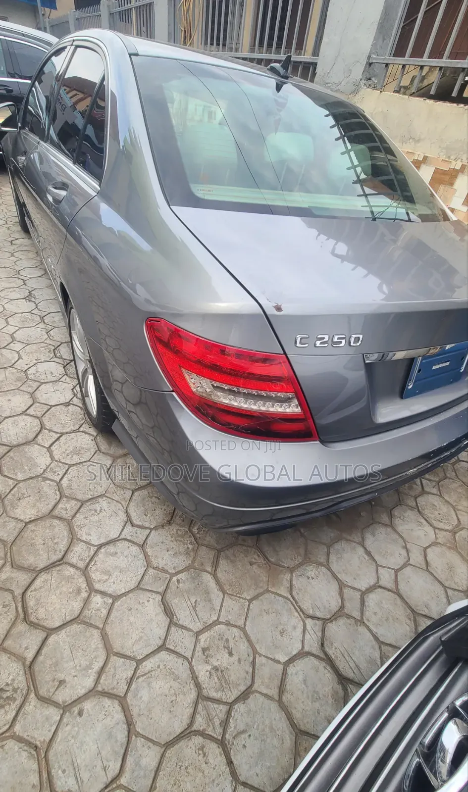 Mercedes-Benz C250 2012 Gray