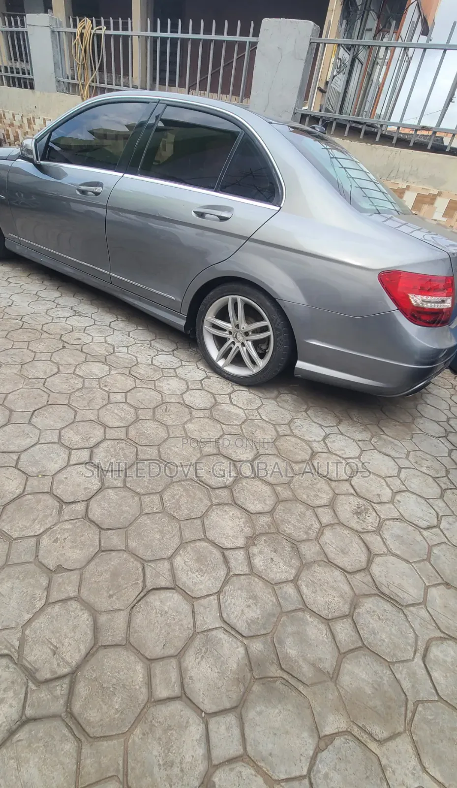 Mercedes-Benz C250 2012 Gray