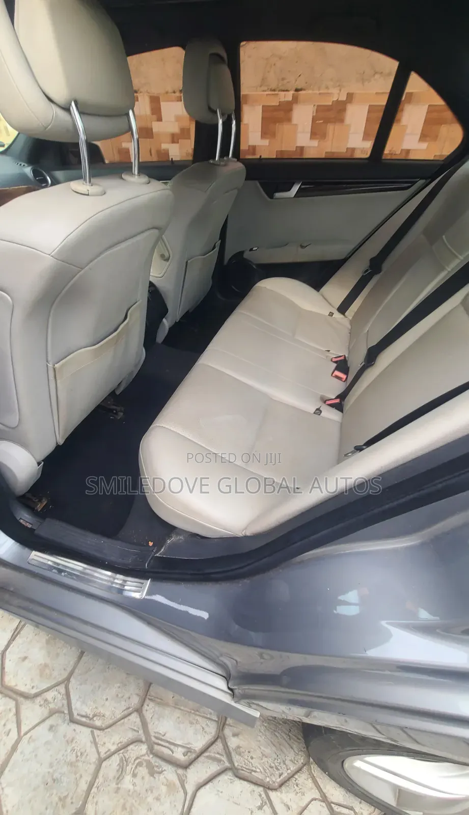 Mercedes-Benz C250 2012 Gray