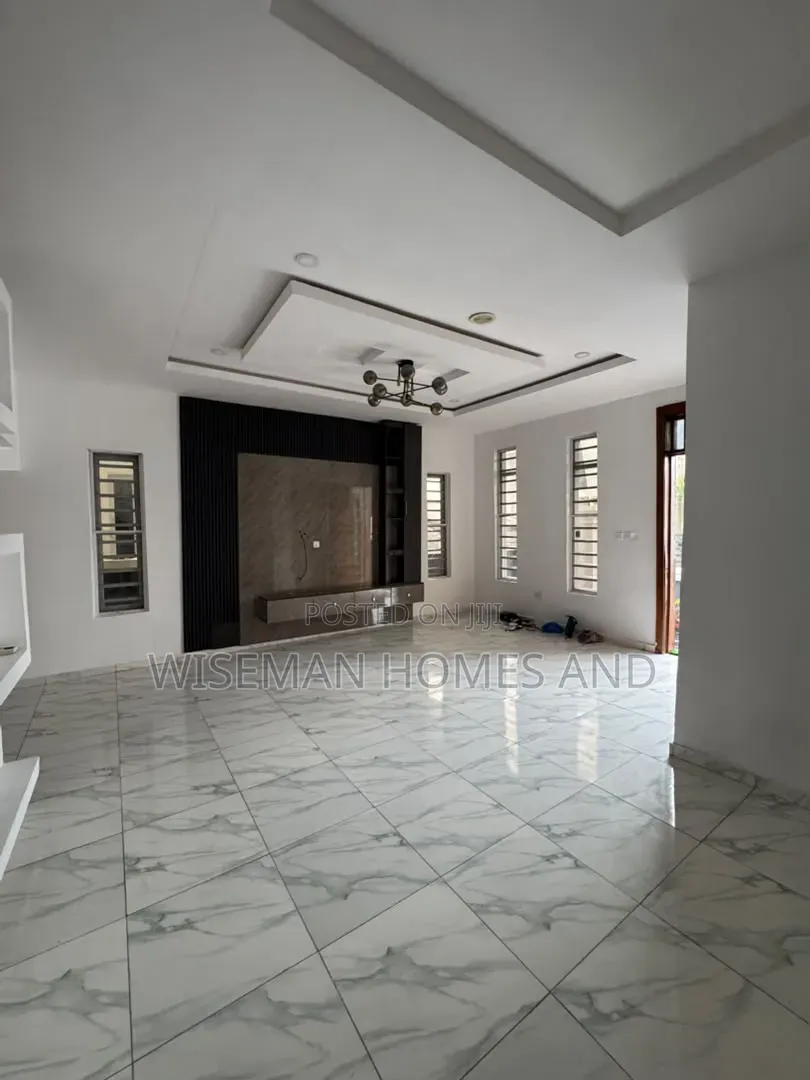 4bdrm Duplex in Orchid Road Lekki for rent
