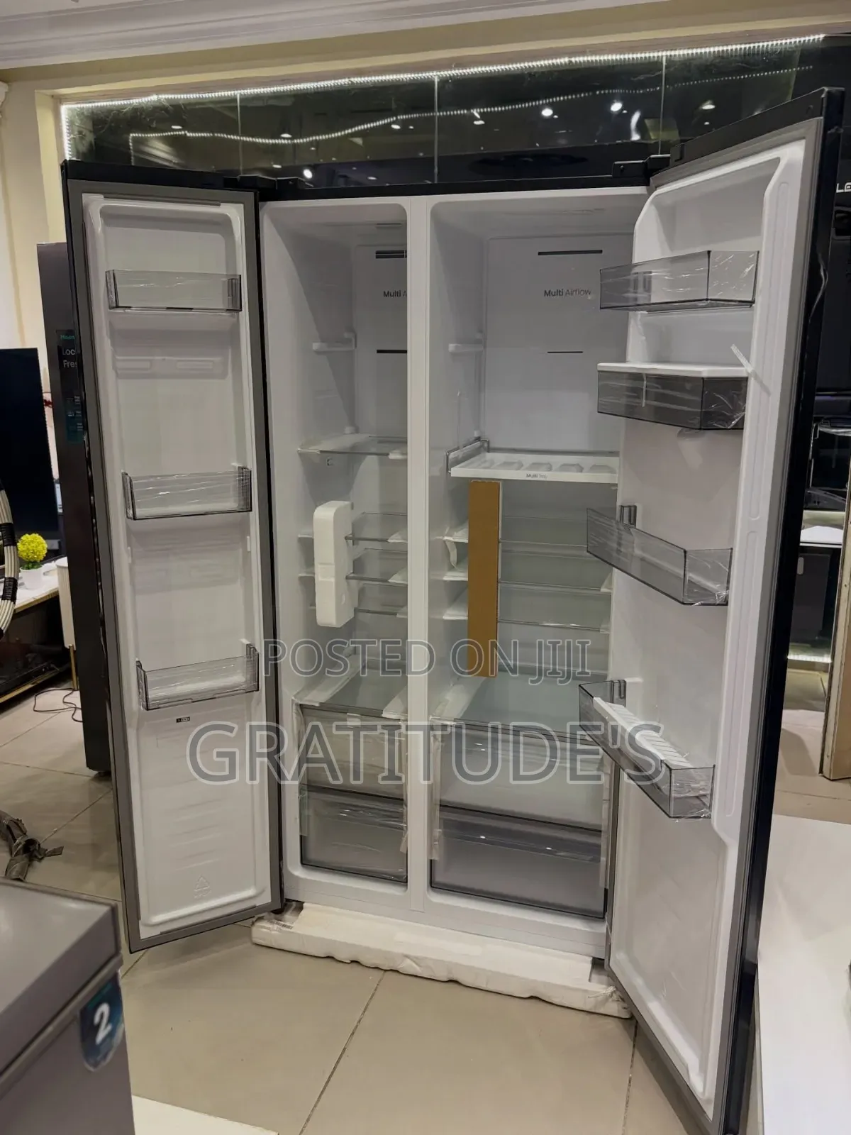 Hisense Black Mirror Door Refrigerator Inverter Technology 529l
