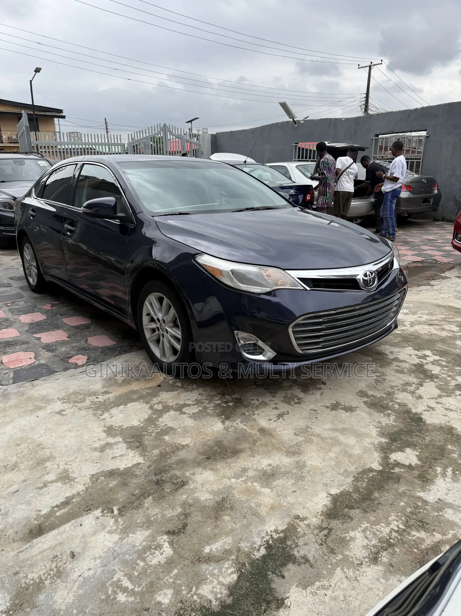 Toyota Avalon XLE 4dr Sedan (3.5L 6cyl 6A) 2014 Blue