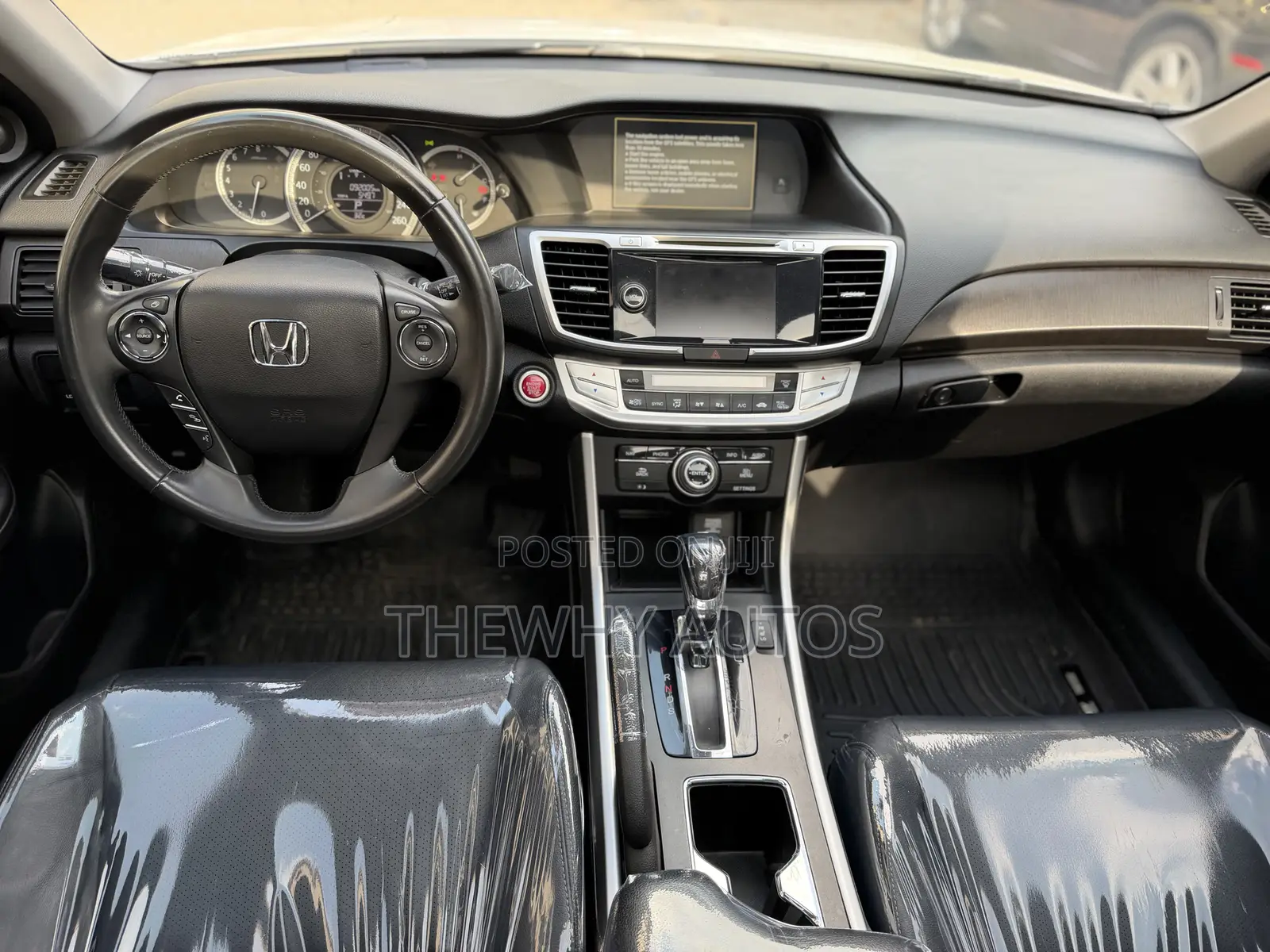 Honda Accord Touring V-6 4dr Sedan (3.5L 6cyl 6A) 2014 White