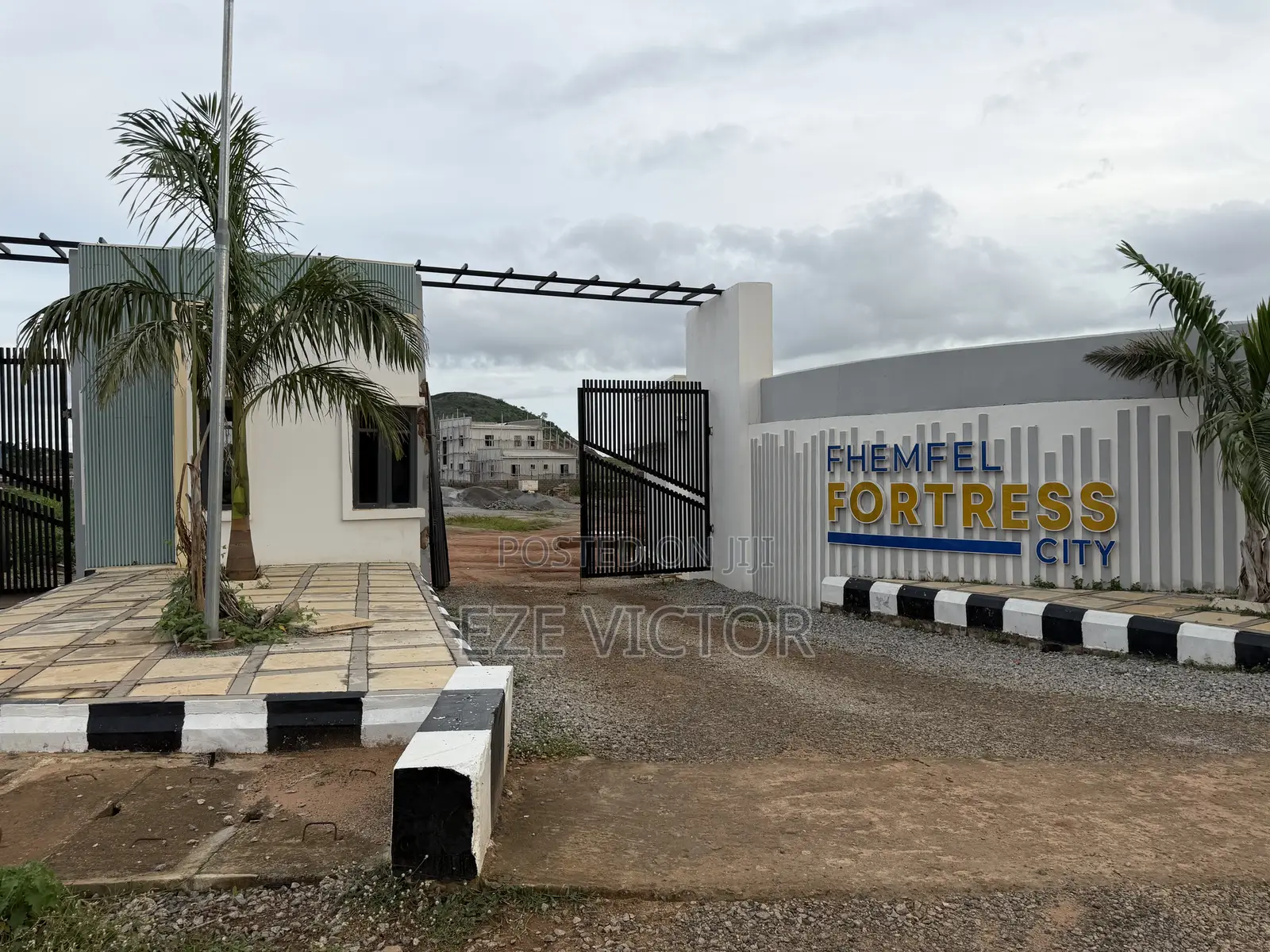 4bdrm Duplex in Phemfel Estate, Sabon Lugbe for sale