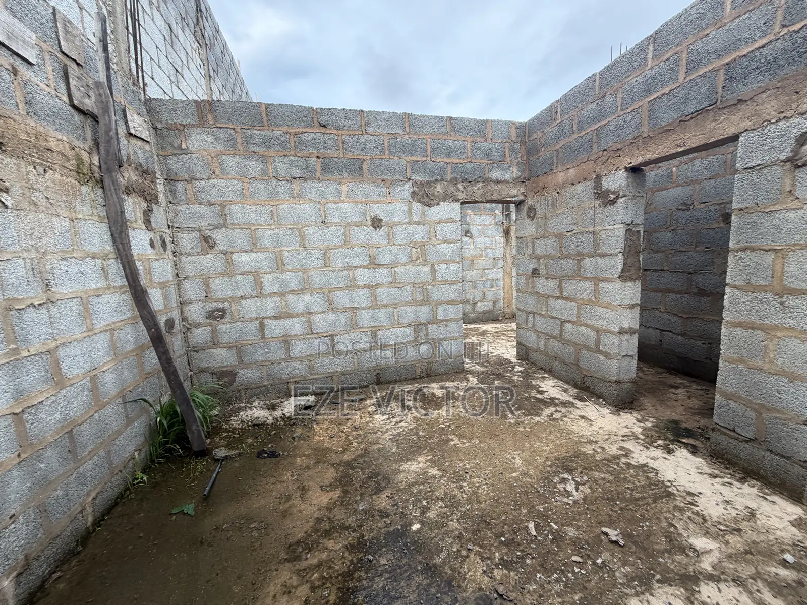 4bdrm Duplex in Phemfel Estate, Sabon Lugbe for sale
