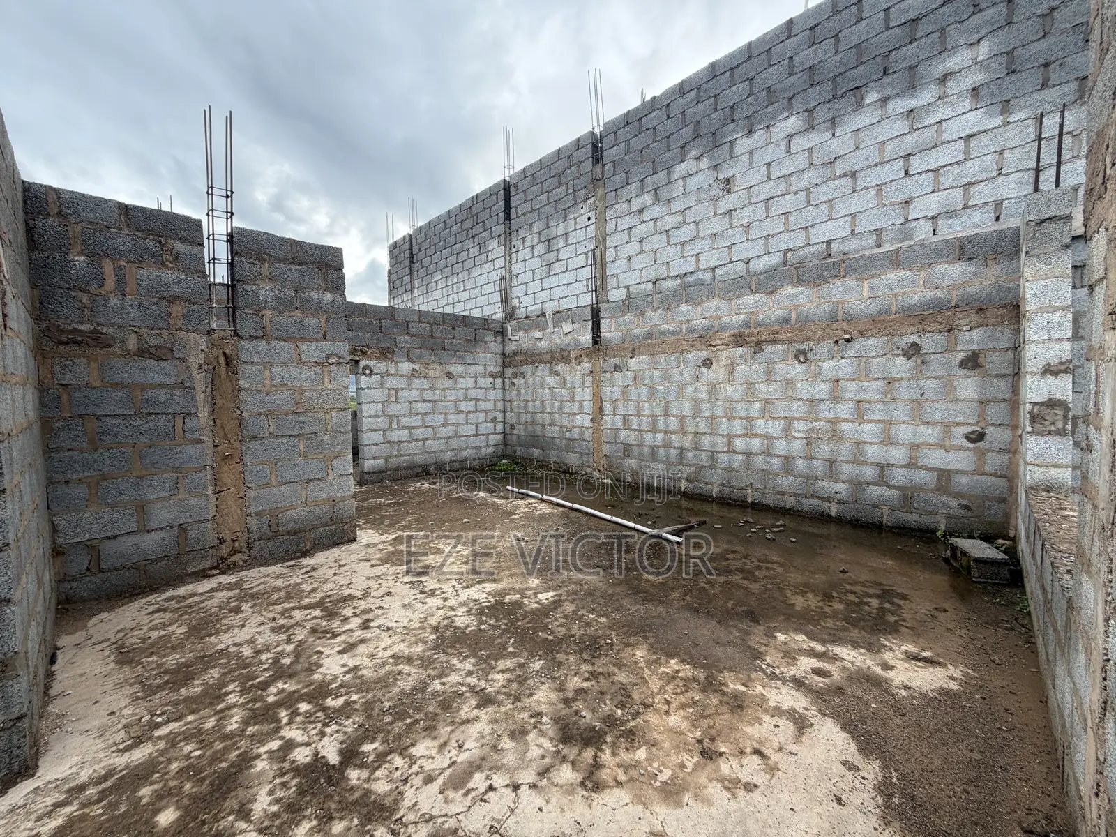 4bdrm Duplex in Phemfel Estate, Sabon Lugbe for sale