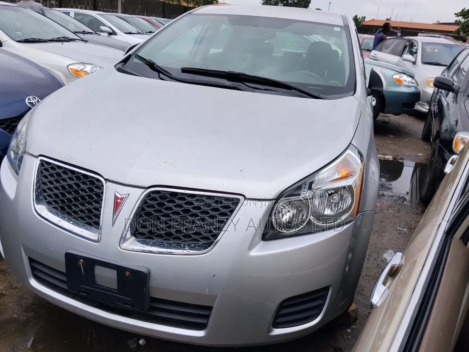 Pontiac Vibe 1.8L 2010 Silver