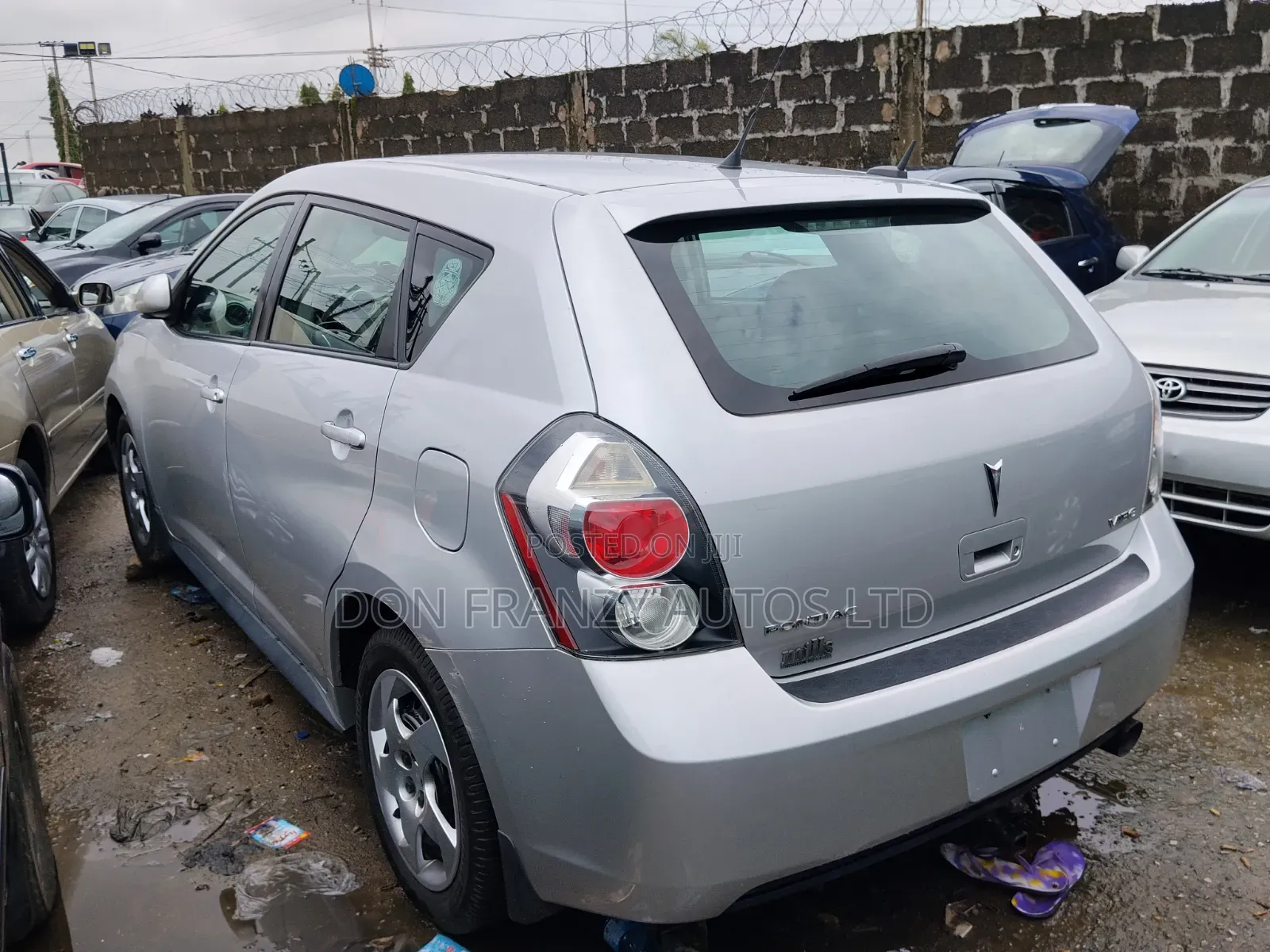Pontiac Vibe 1.8L 2010 Silver
