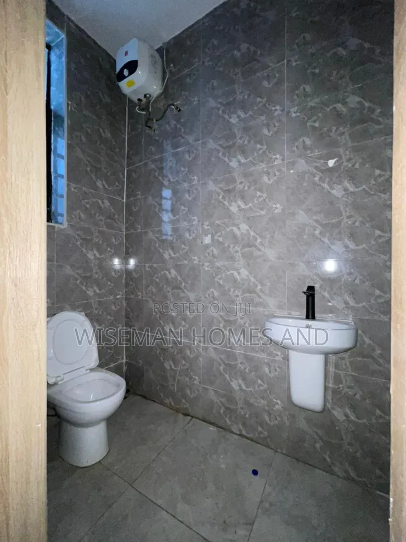 1bdrm Apartment in Ikota Lekki Eti-Osa for sale