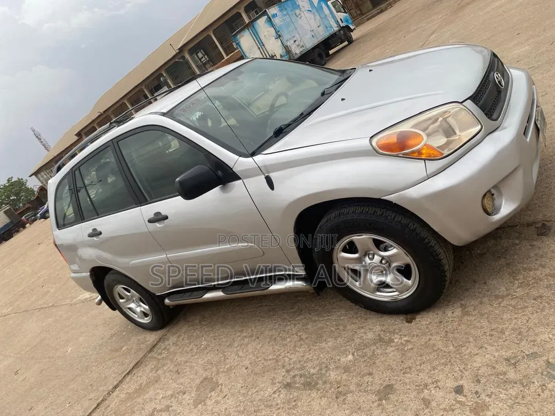 Toyota RAV4 Automatic 2003 Silver