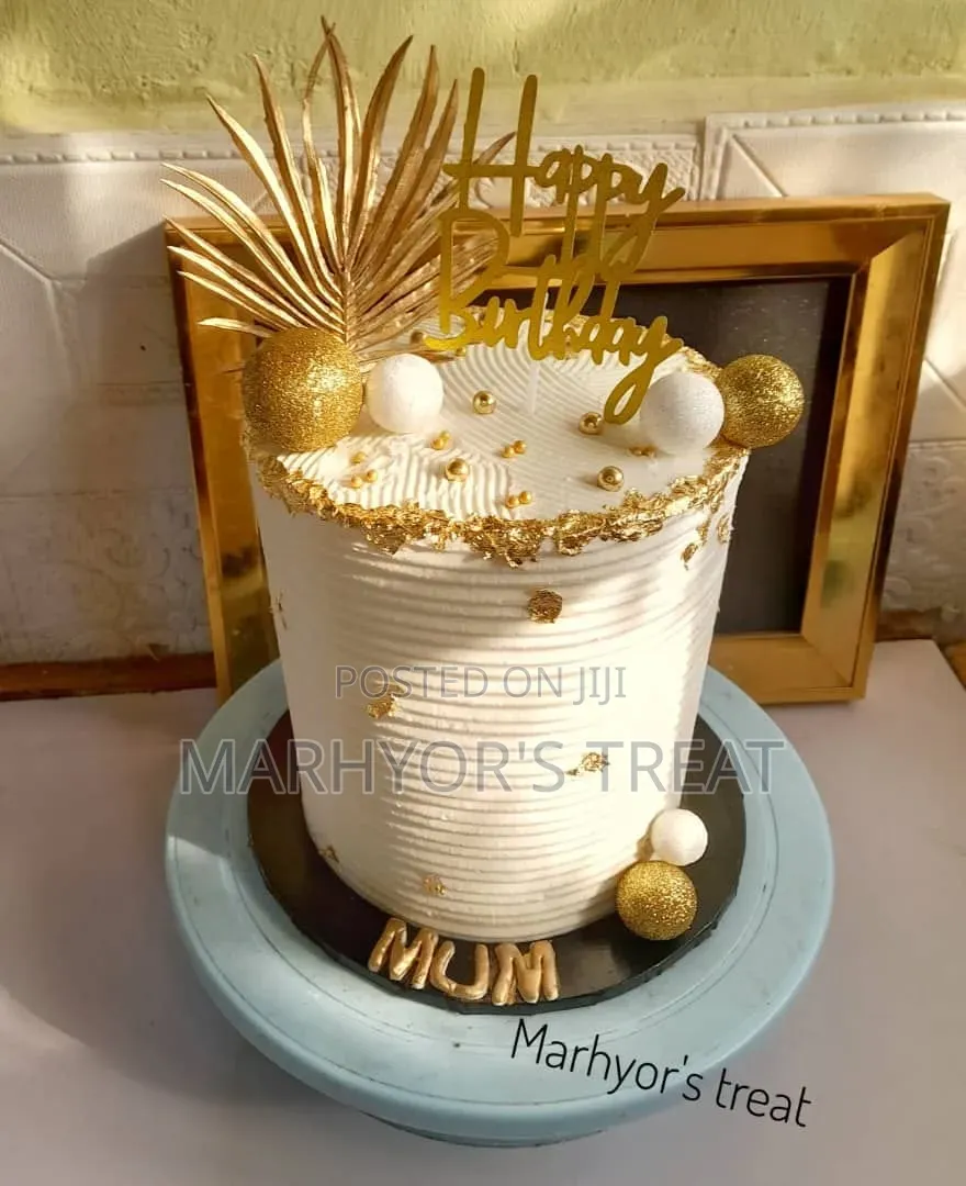 6" Triple Layer Buttercream Cake