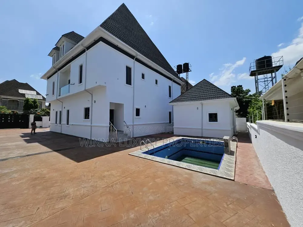 8bdrm Penthouse in Efab Metropolis, Gwarinpa for sale