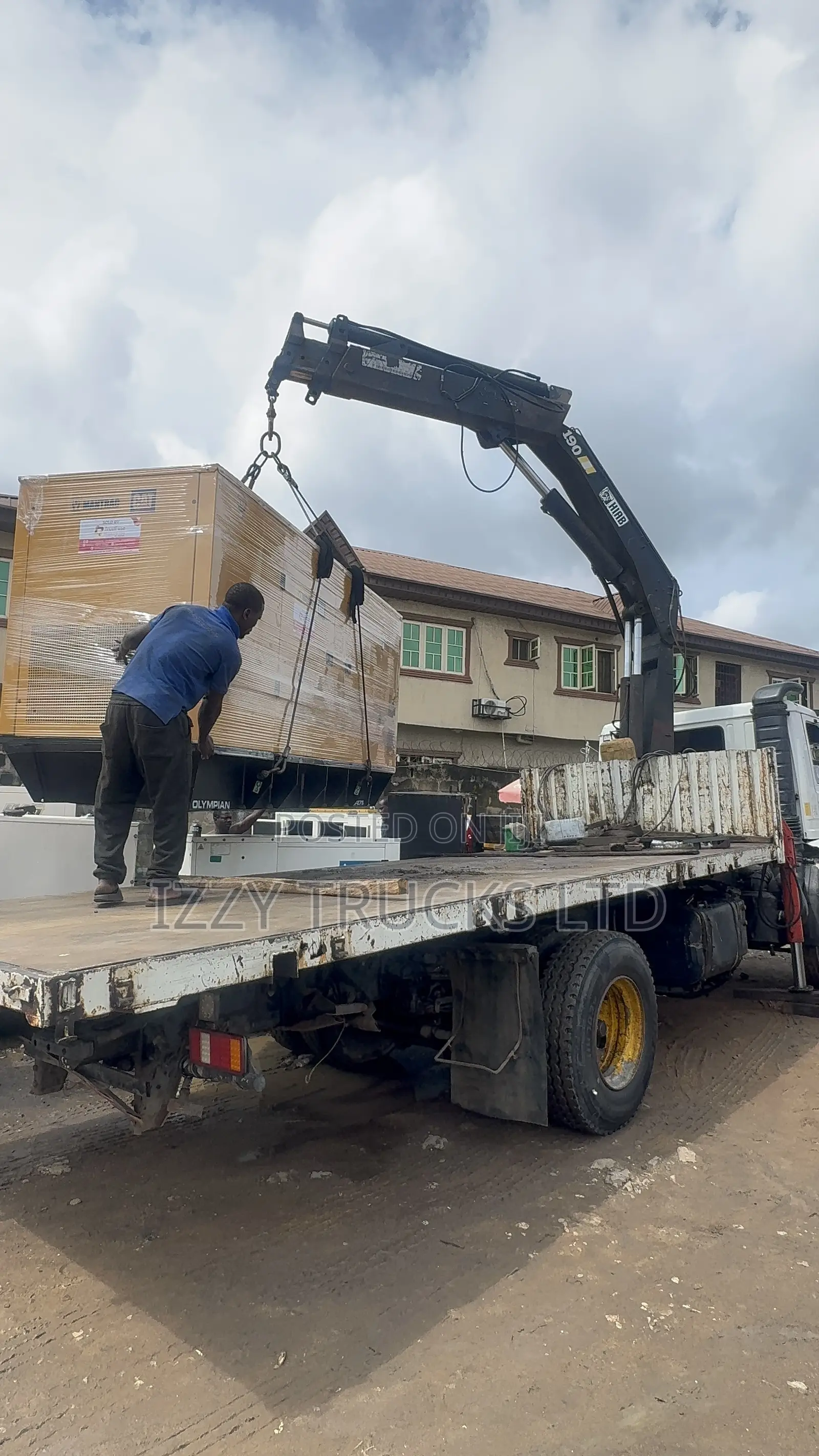 10tons Self Loader Trucks Available for Rental