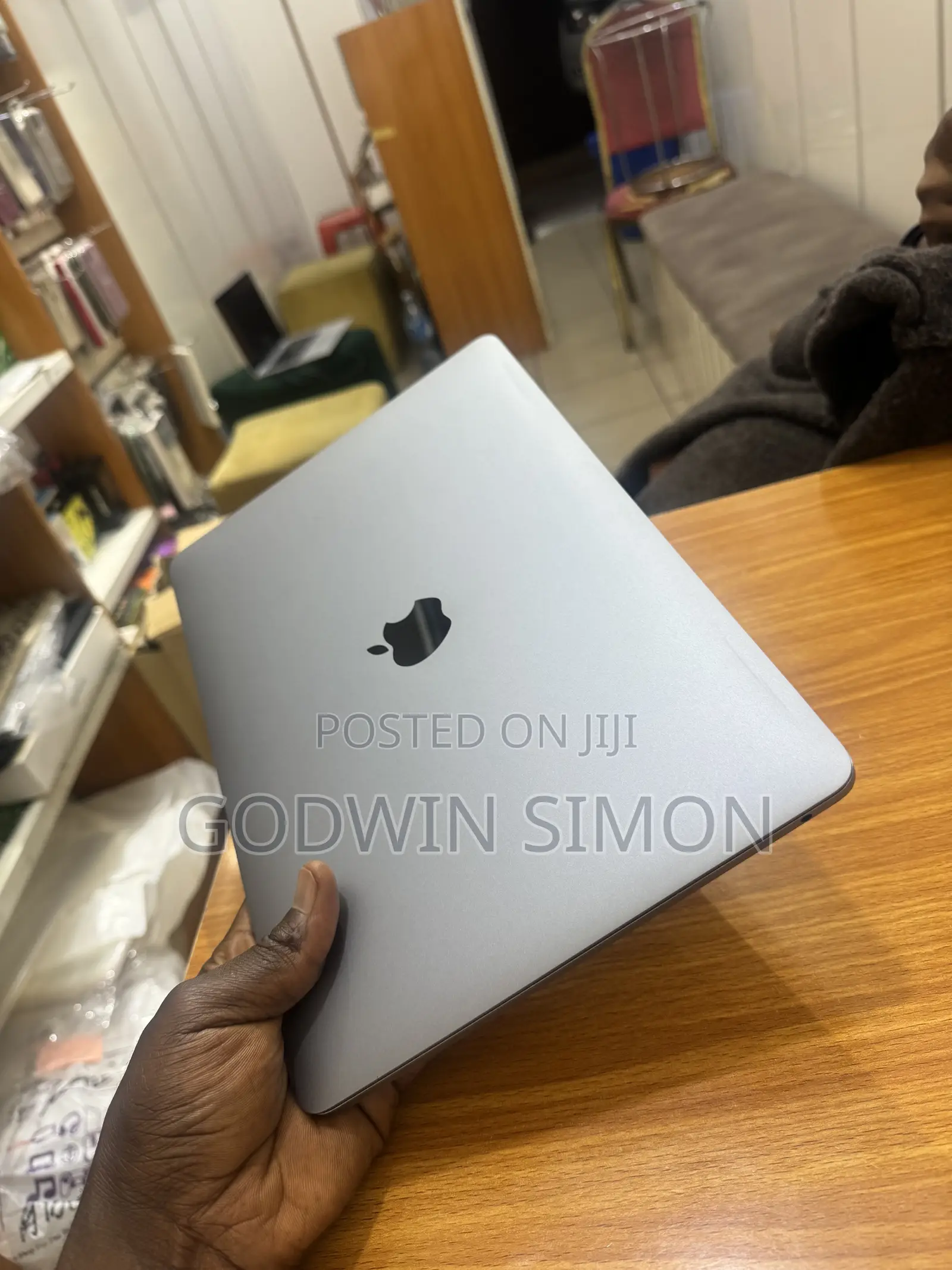 Laptop Apple MacBook Pro 2017 16GB Intel Core i5 SSD 256GB