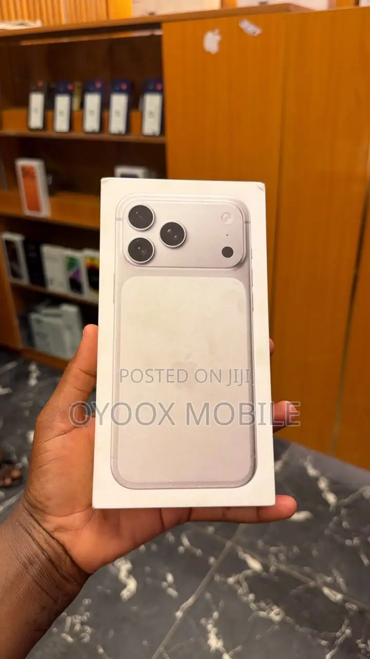 New Apple iPhone 17 Pro Max 256 GB Blue