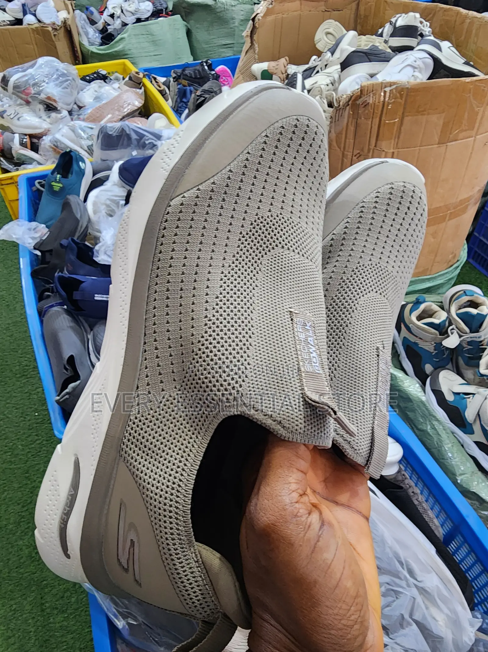 Skechers Arch Fit Sneakers – Lightweight Support All-Day Comfort